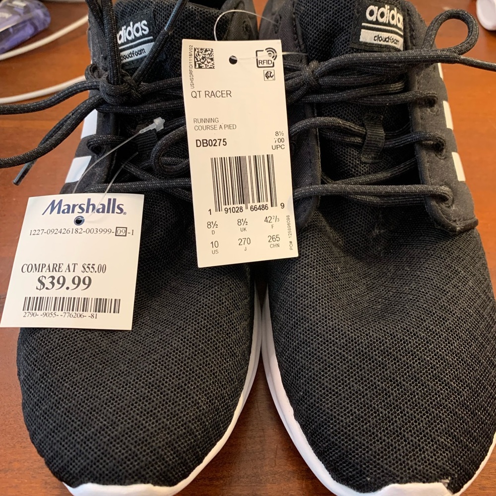Adidas cloud foam sneaker size 10